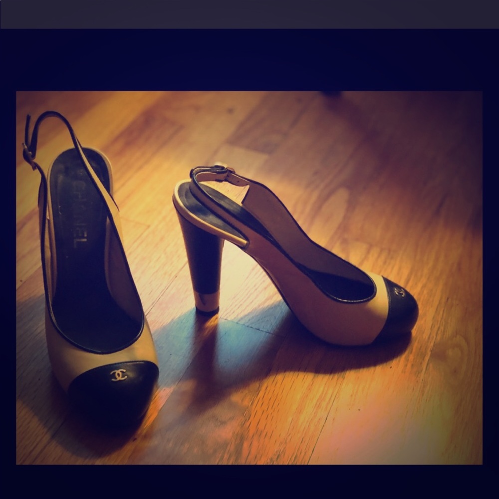 Classy Chanel closed toed heels